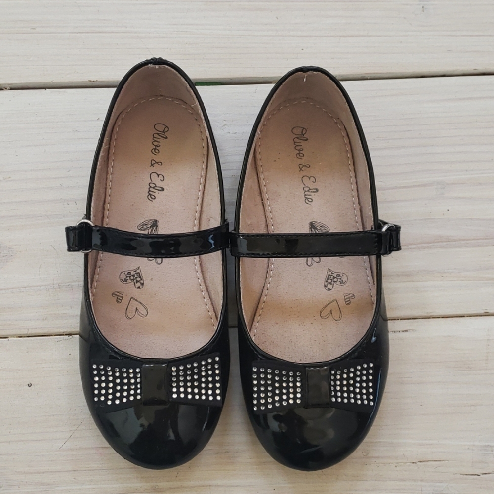Girls dress shoes